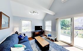 Ferry Harbor Cottage